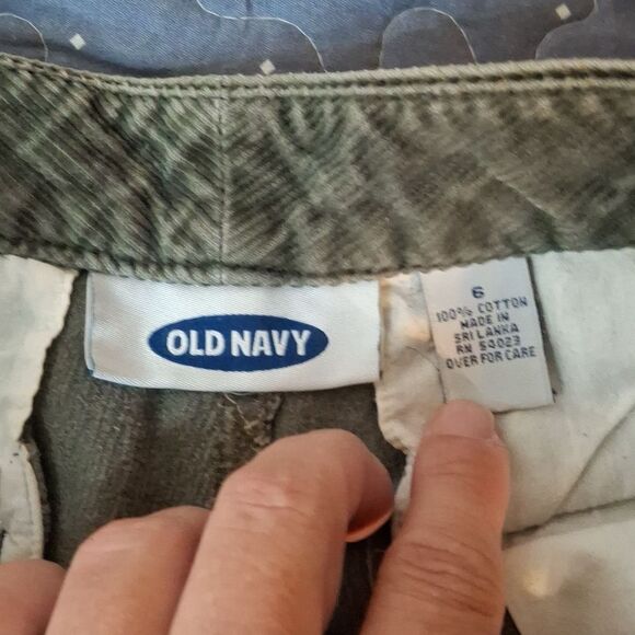Old Navy Olive Corduroy Pants size 6 - Picture 2 of 5